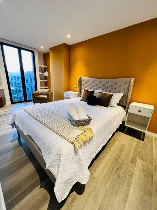Apartamento 2 Habitaciones, Edificio Airali, Zona 10, Miradolo Guatemala Dış mekan fotoğraf