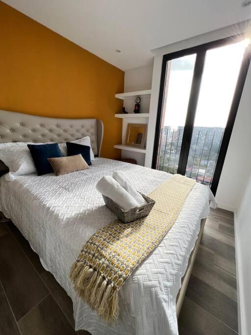 Apartamento 2 Habitaciones, Edificio Airali, Zona 10, Miradolo Guatemala Dış mekan fotoğraf